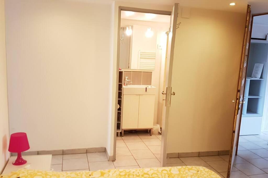 Studio, Mons Sart, Proche Lille Et Metro Екстериор снимка